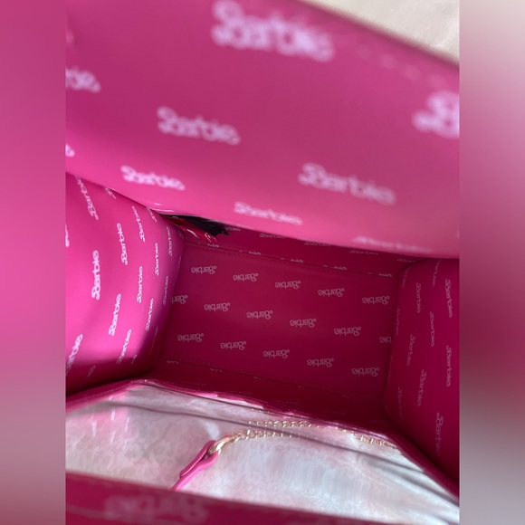 Cakeworthy Barbie Crossbody Bag - Picture 4 of 9